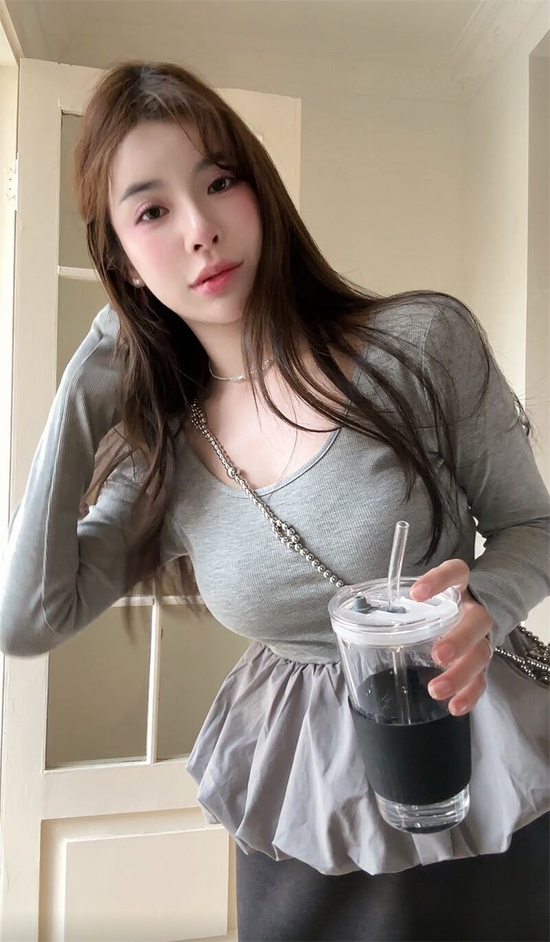 【tops】ドッキング長袖Tシャツ　M29630