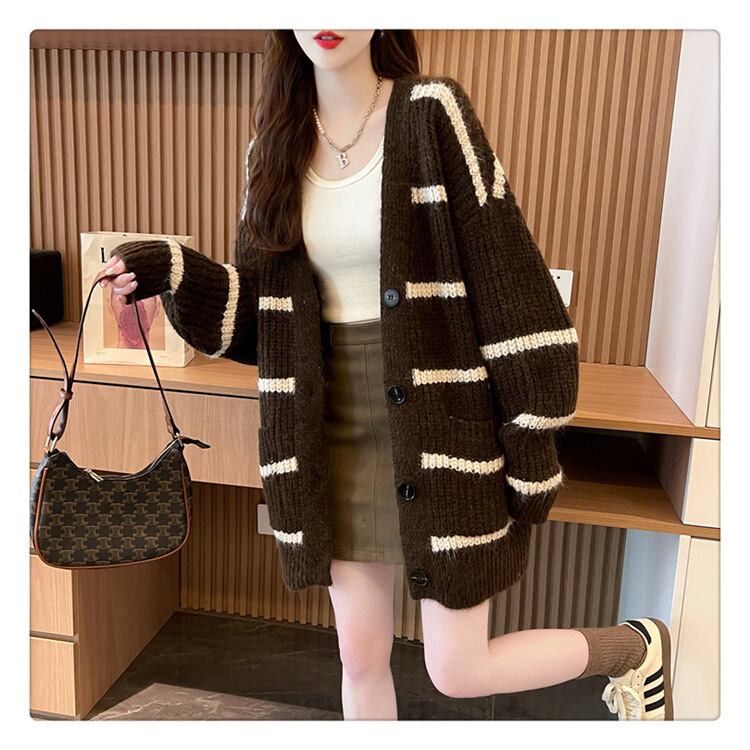 【outer】ボーダー柄ニットカーデ　M18595