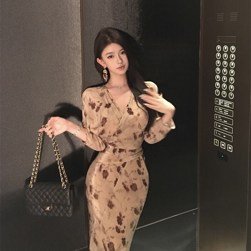 【dress】Vネックワンピース　M27994