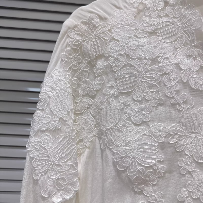 【tops】スタントカラー刺繡柄レースシャツ Q7751