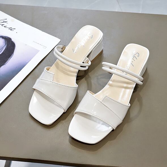 【shoes】2色履きやすい合わせやすい無地キレー目サンダルF0264