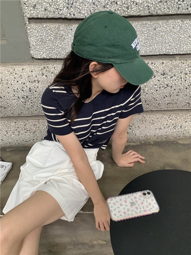 【tops】ストライプ柄ニットトップスG21082