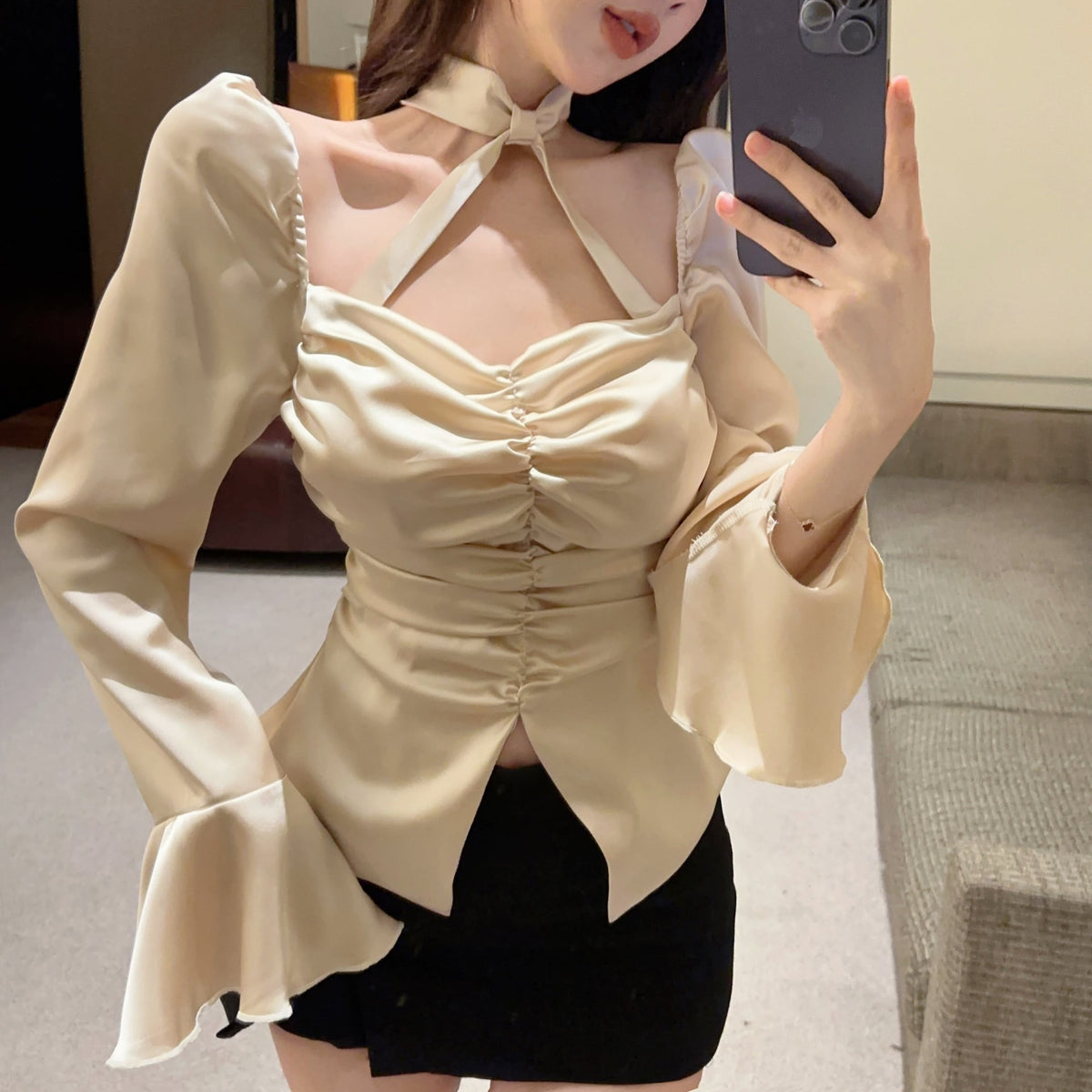 【tops】ホルターネックブラウス　M26375