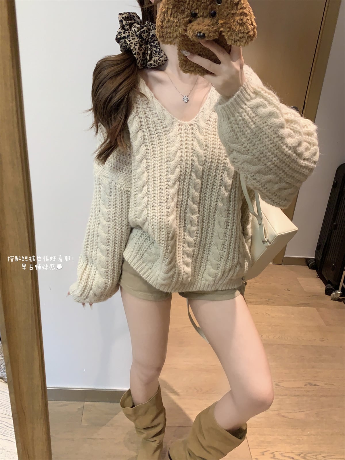 【tops】Vネックニットセーター　M27159