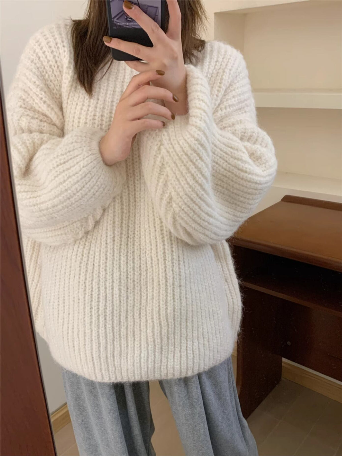【tops】クルーネックニットセーター　M18988