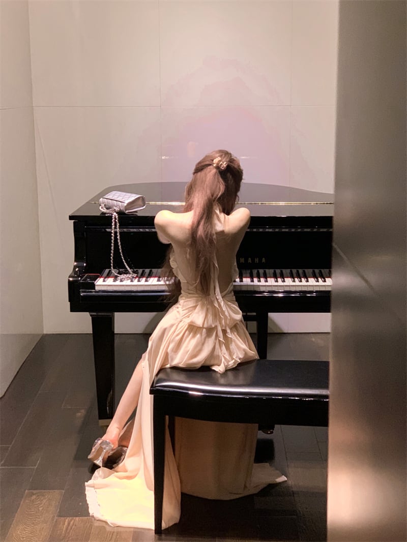 【dress】ホルターネックワンピース　M24518