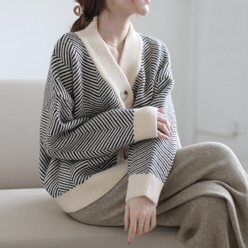 【outer】Vネックニットカーデ　M27225