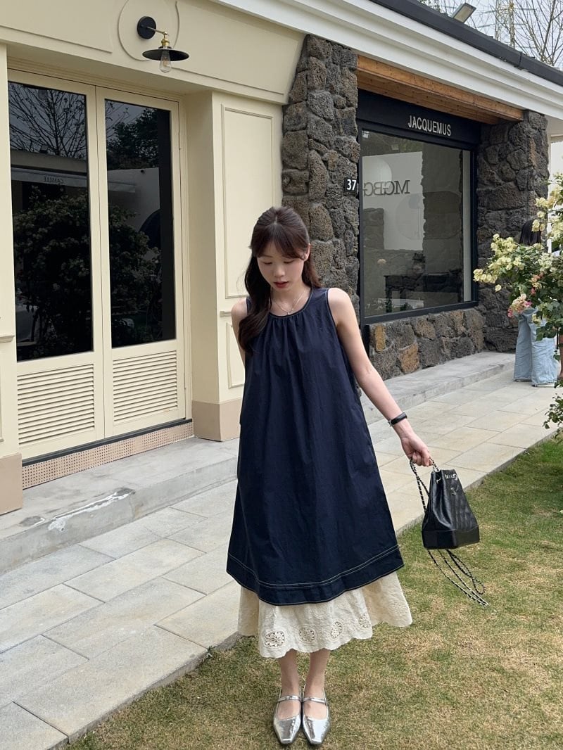 【dress】レース切り替えノースリーブワンピース　M29817
