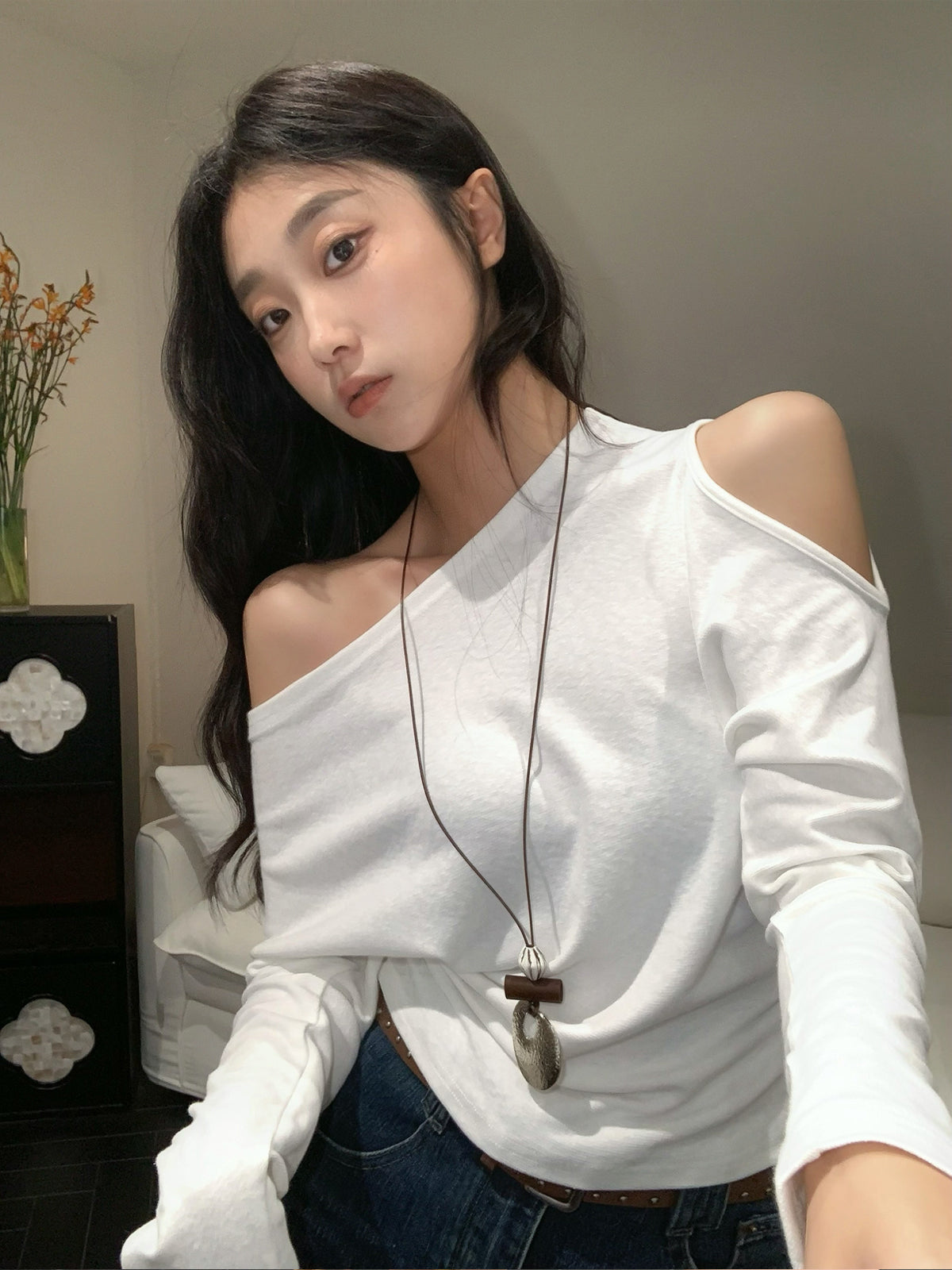 【tops】ネックレス付きワンショルダートップス Q9016
