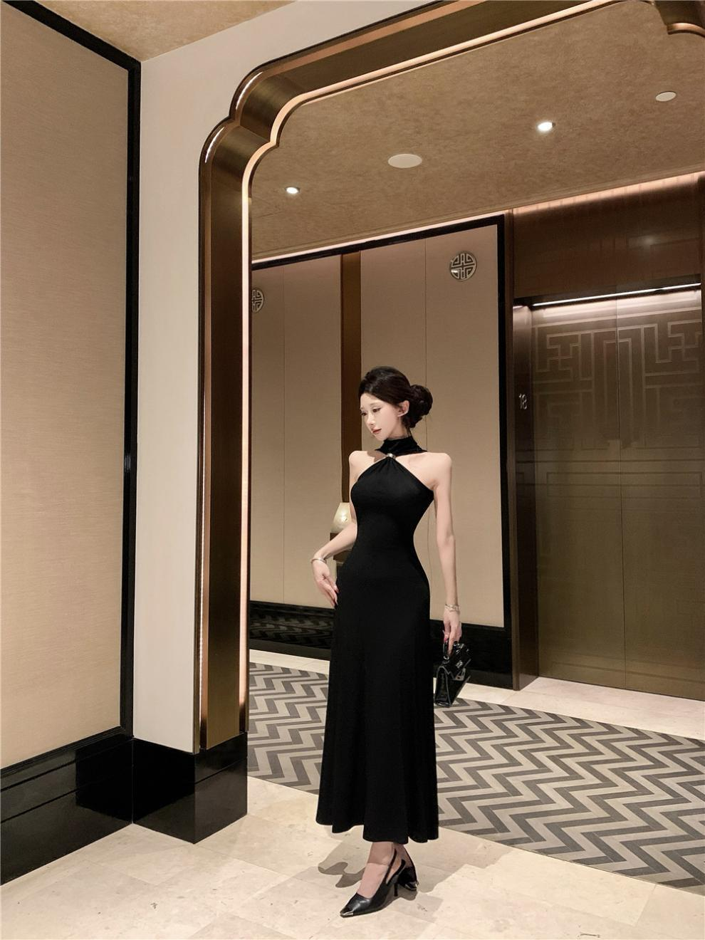 【dress】ホルターネックタイトロングワンピース Q8186