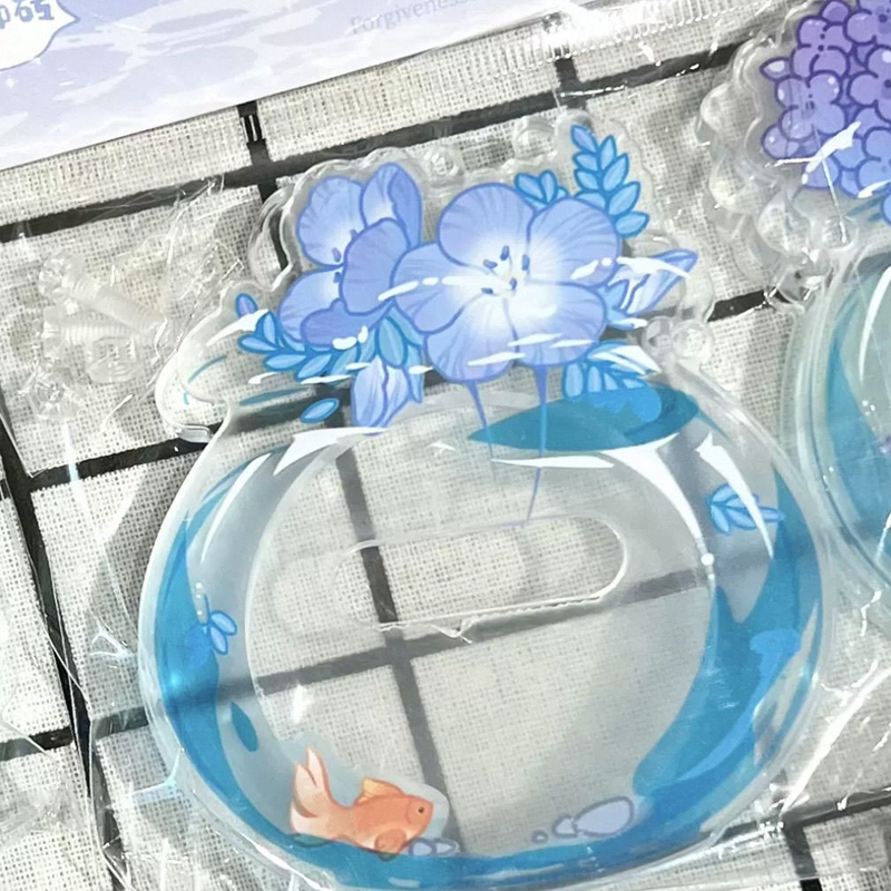 【GOODS】アクリル 花瓶 58MM 缶バッジ ホルダー カバー Q2530