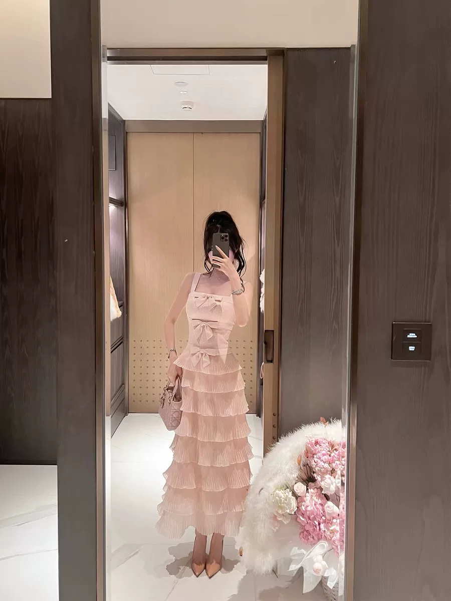 【dress】リボン付きティアードキャミワンピース Q7679