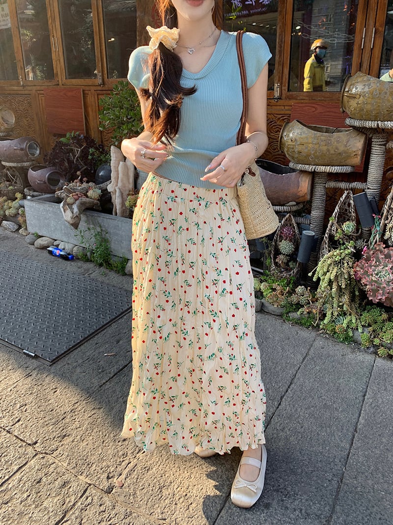【set】VネックTシャツ×花柄スカートセット　M24791