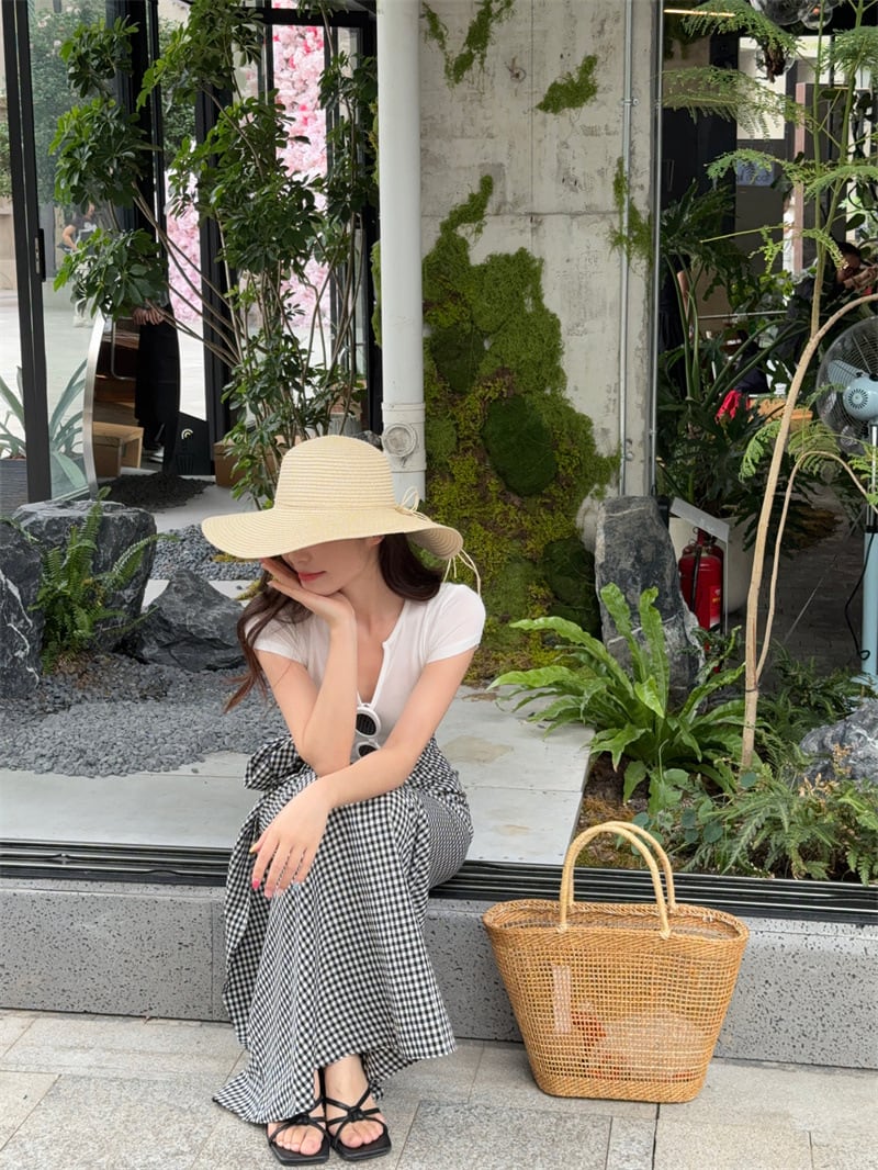 【set】VネックTシャツ×チェック柄スカートセット　M24274