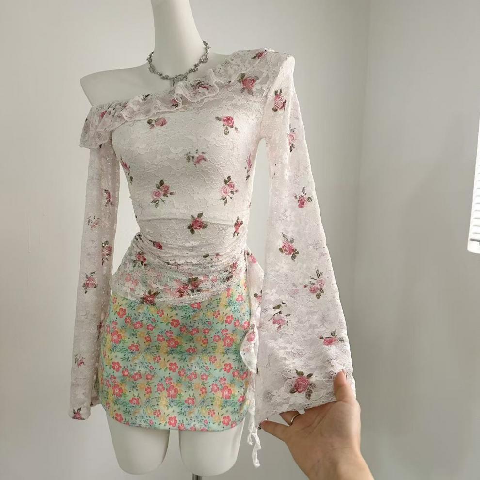 【tops】フリルレーストップスベアトップ付き　M29538