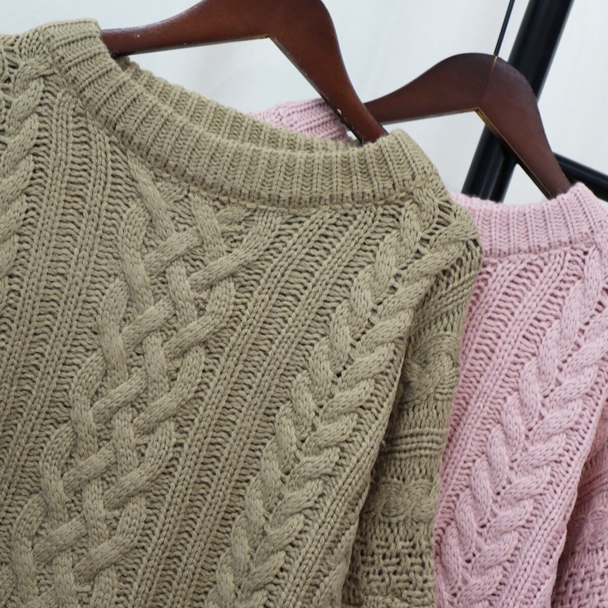 【tops】クルーネックニットセーター　M18787