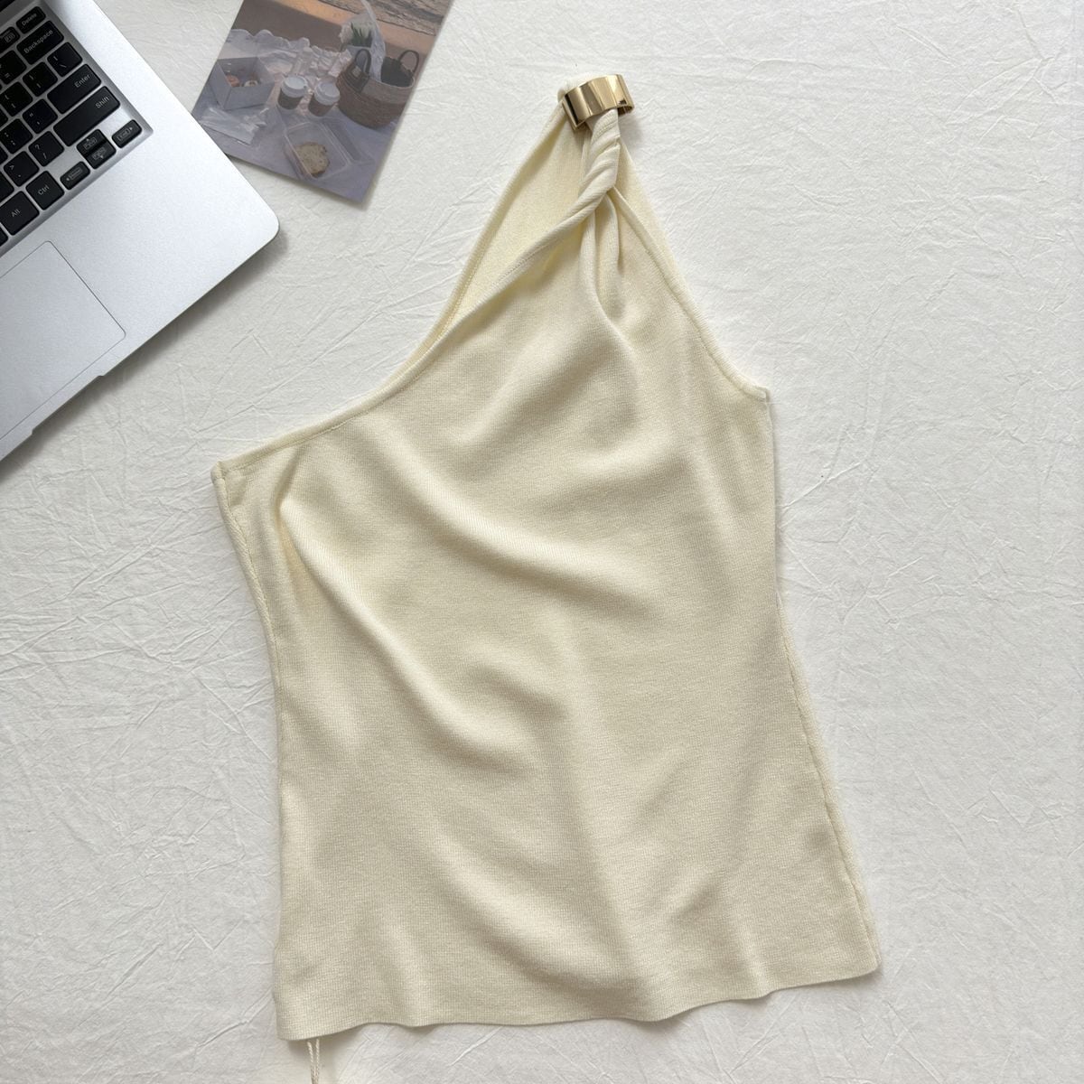 【tops】オフショルダートップス　M24494
