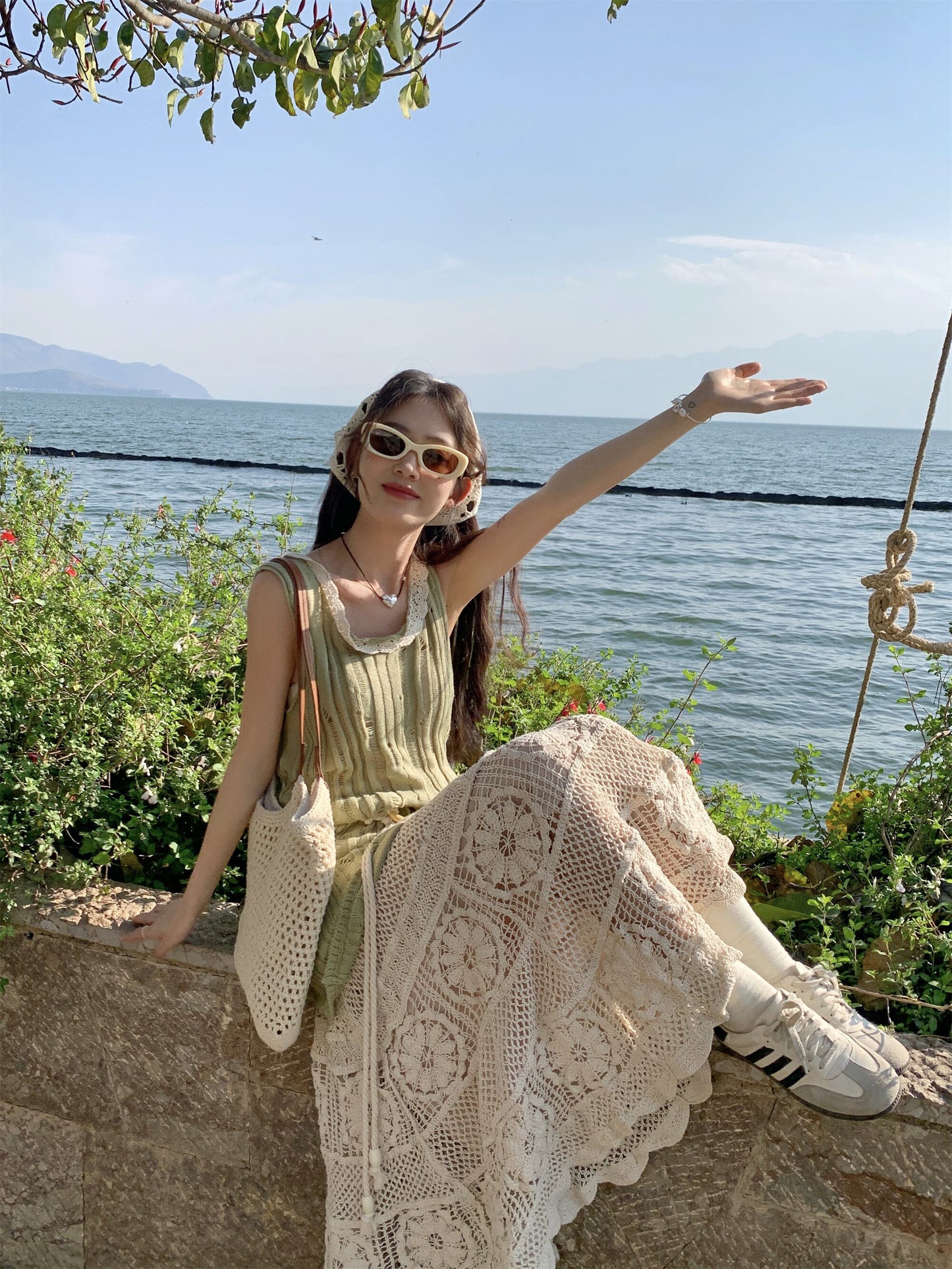 【set】ニットベスト+レース透かし彫りスカート２点セットG21099