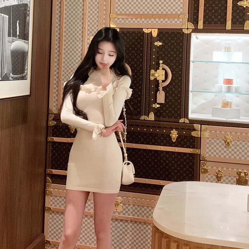 【dress】ギャザーフリルニットワンピース Q7676