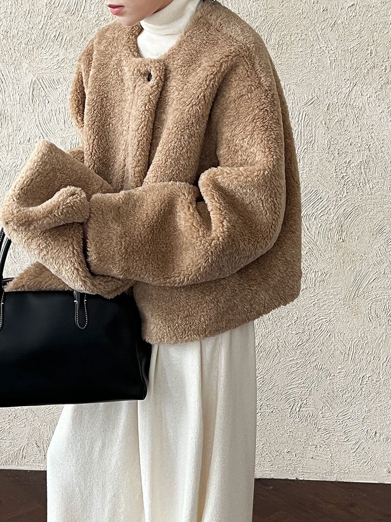 【outer】スカーフ付きシープボアコート Q7225
