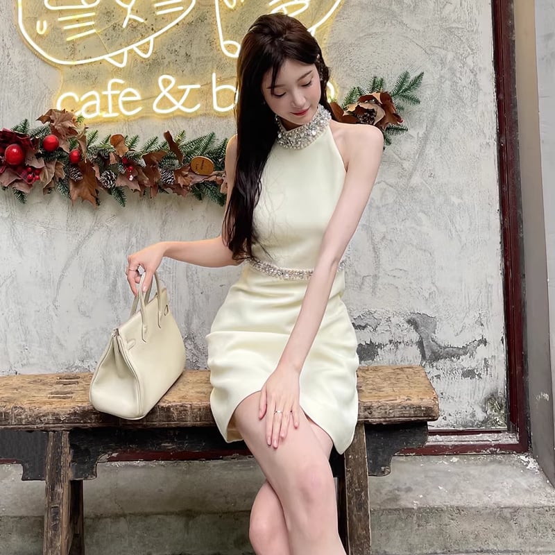 【dress】ラインストーン付きノースリーブワンピース Q8437