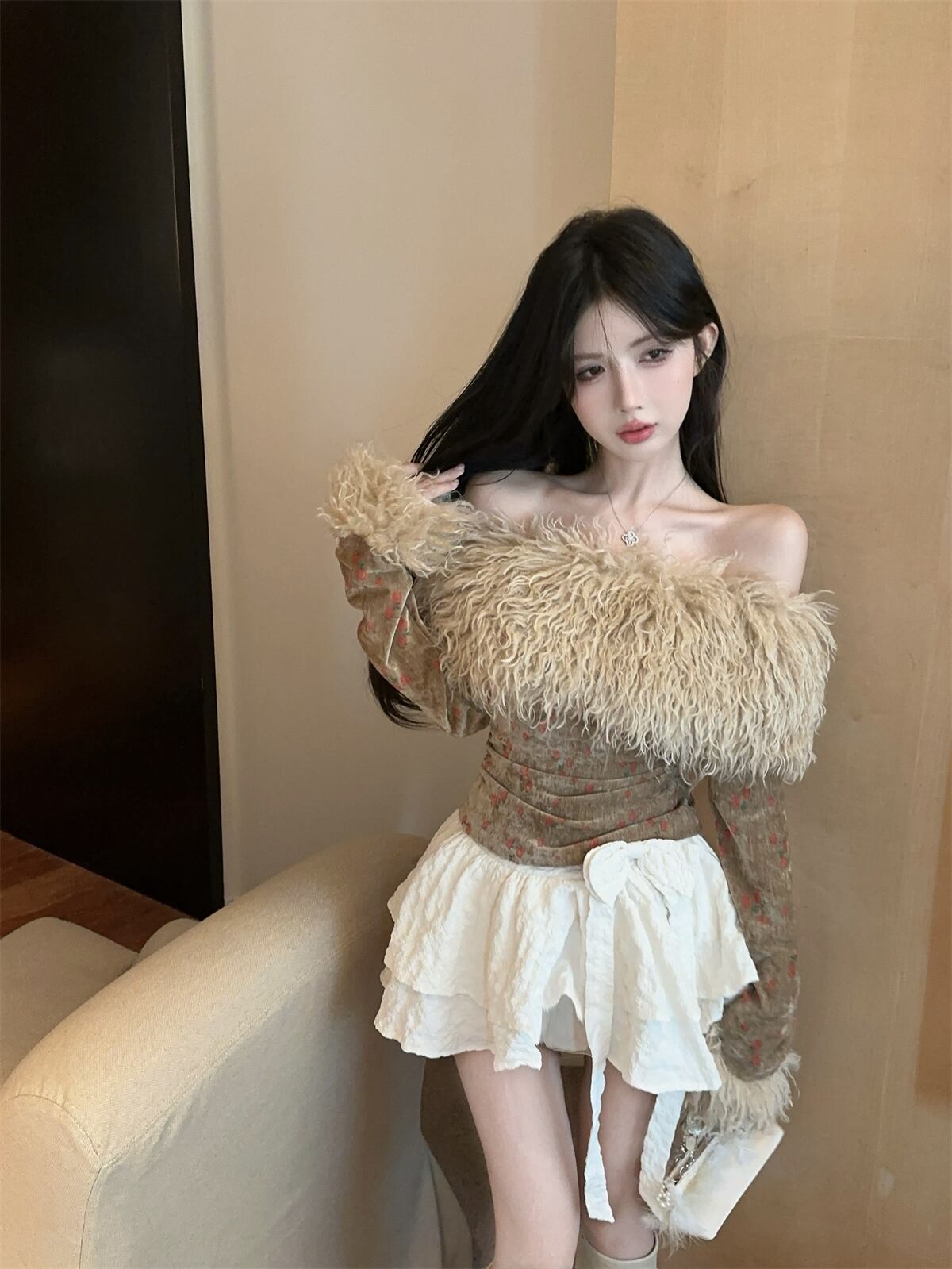 【set】ファードッキング花柄オフショルダー裹起毛トップス×リボン付きスカートセット　M28464