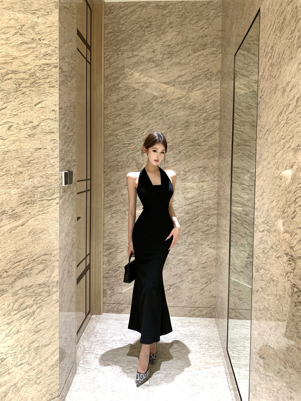 【dress】バックレスホルターネックワンピース　M32870