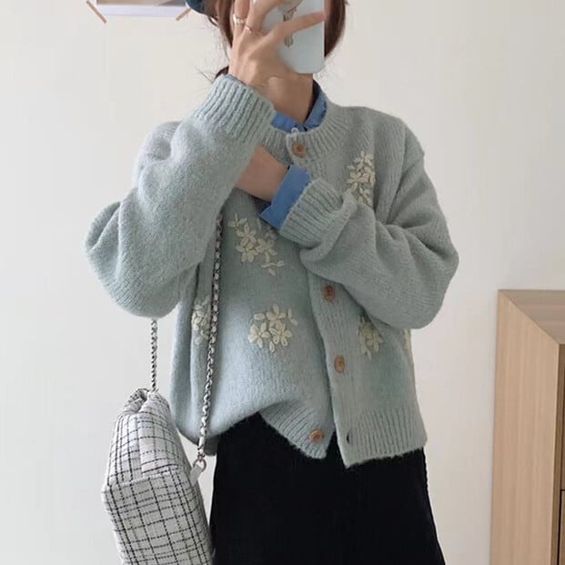 【outer】刺繍ニットカーデ　M17962