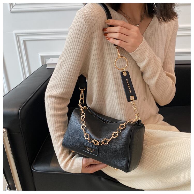 【小物】気質満点レディースファッションオシャレ 合わせやすい肩掛け斜め掛けバッグ  G3581