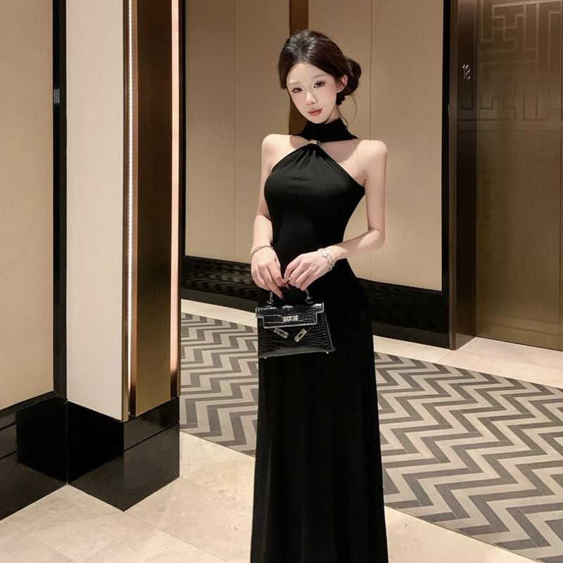 【dress】ホルターネックタイトロングワンピース Q8186