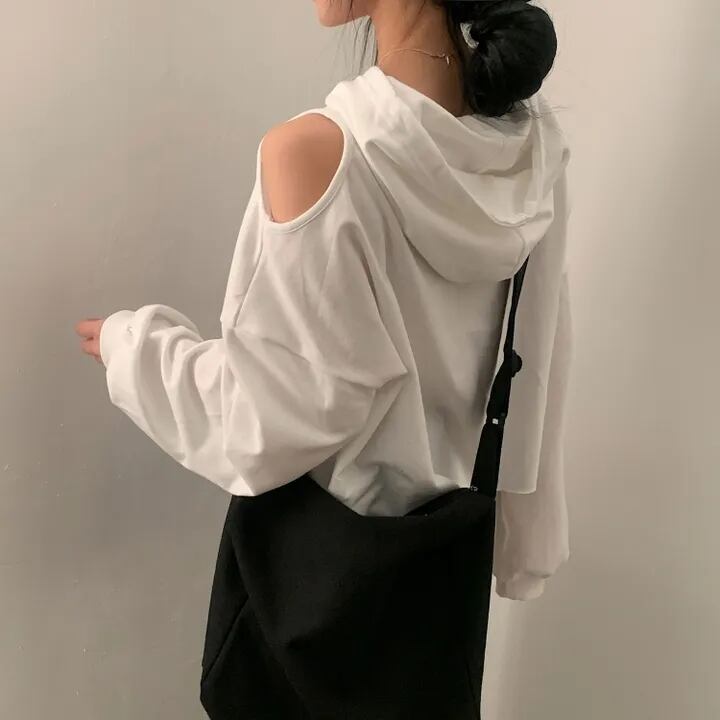 【tops】オフショルダーフーディーパーカー　M18906