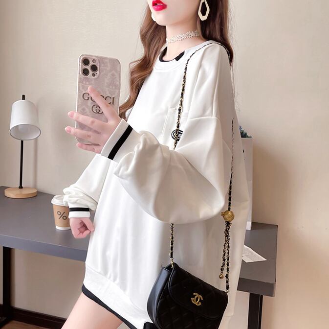 【tops】ラウンドネック長袖偽二つ切り替え英字柄ゆったり着回しパーカーF0676