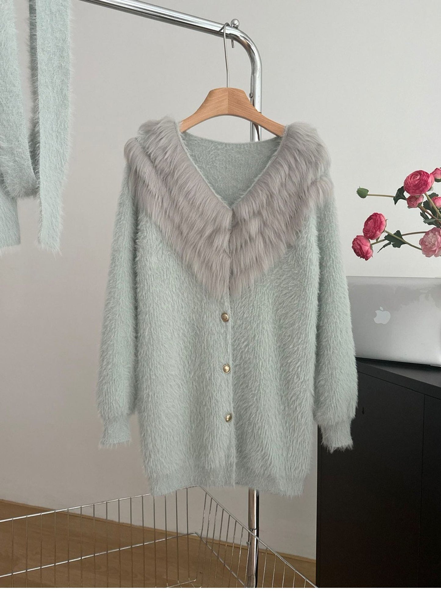 【outer】Vネックファードッキングニットカーデ　M28408