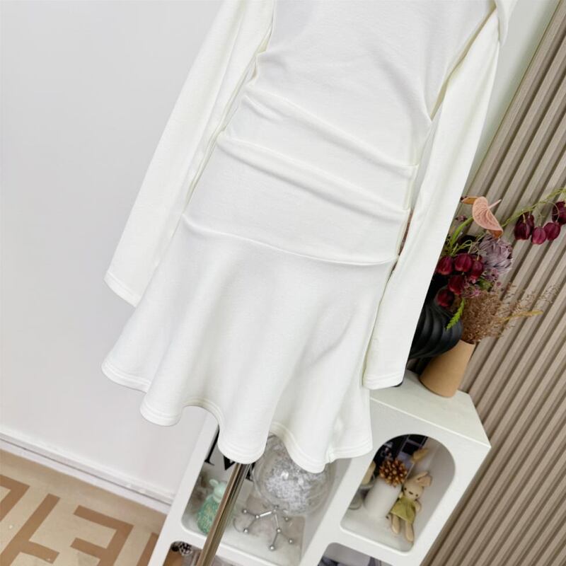 【dress】オフショルダーフレアワンピース Q7926