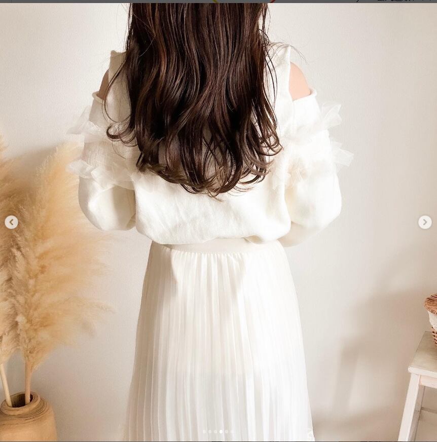 【tops】オフショルダーチュールドッキングニットセーター　M27584