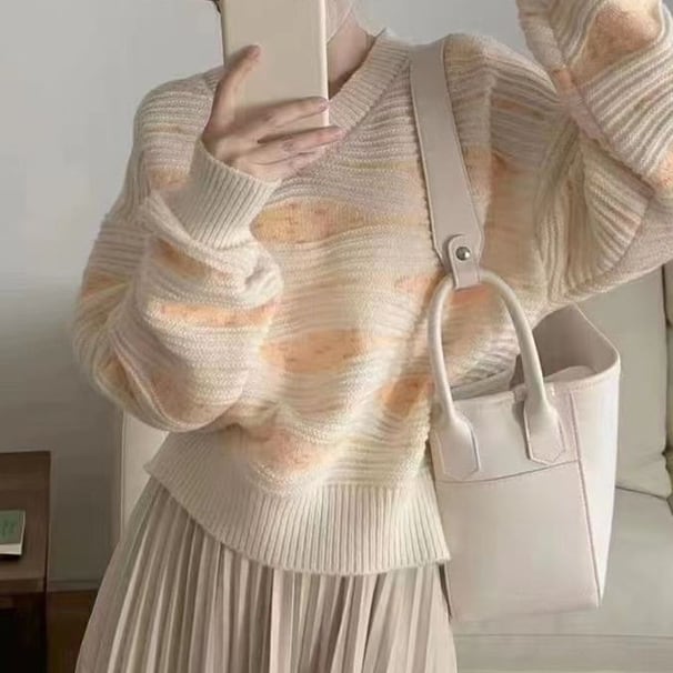 【tops】Vネックニットセーター　M18951