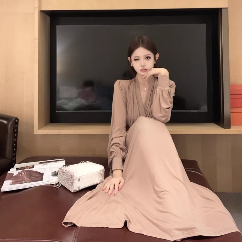 【dress】クロスネックロングワンピース Q7014