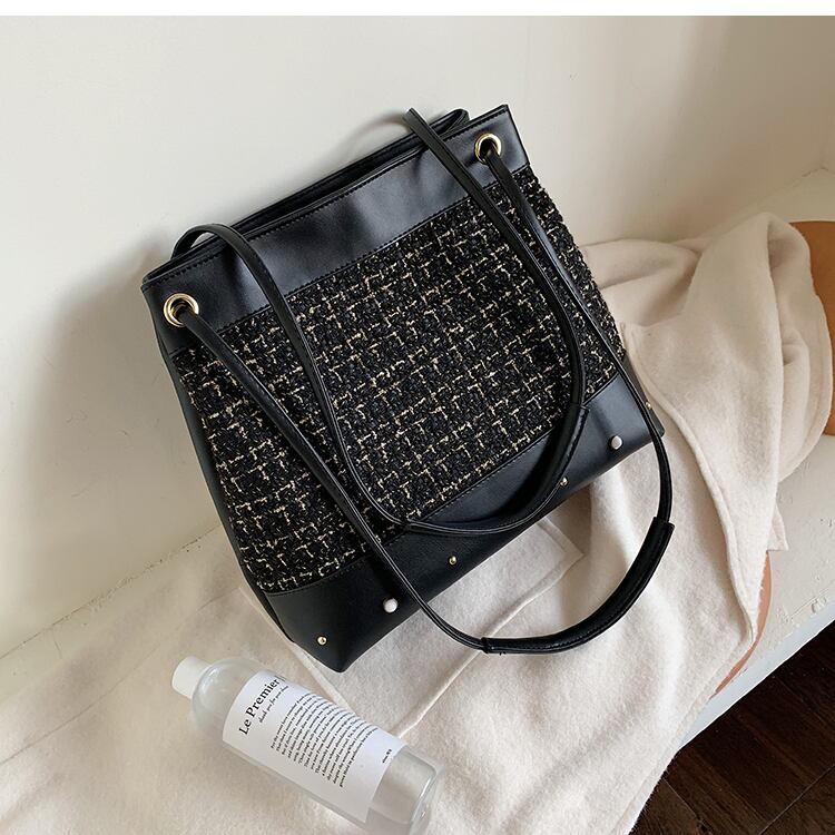 【小物】高級品質  ! 定番斜め掛けファスナー ショルダーバッグ大容量