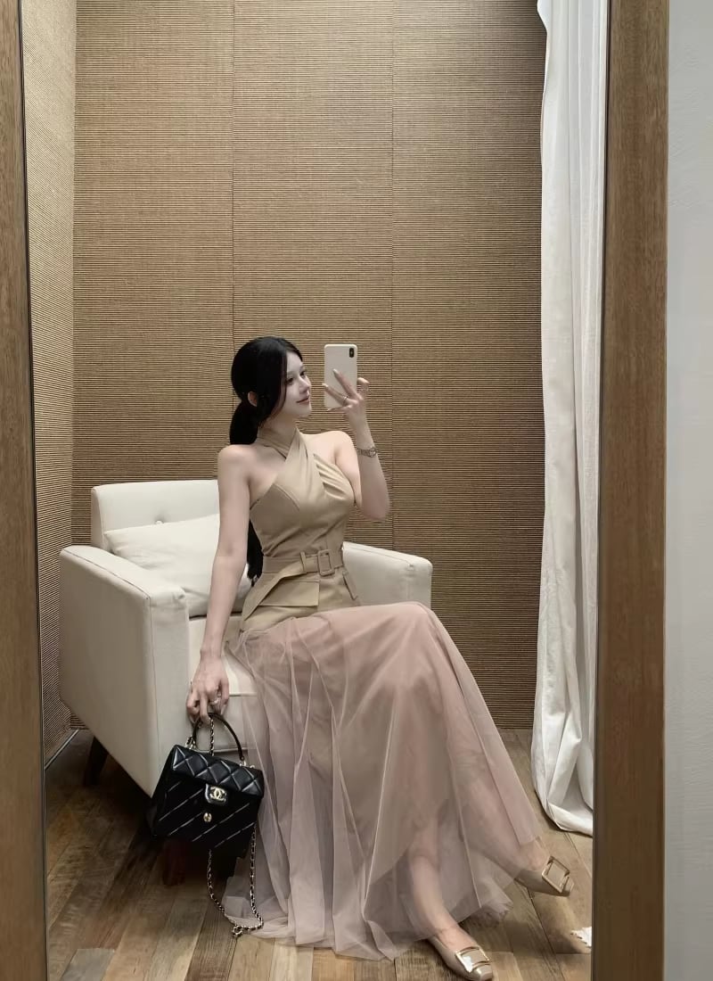 【set】クロスネックトップス×チュールスカートセット Q8456