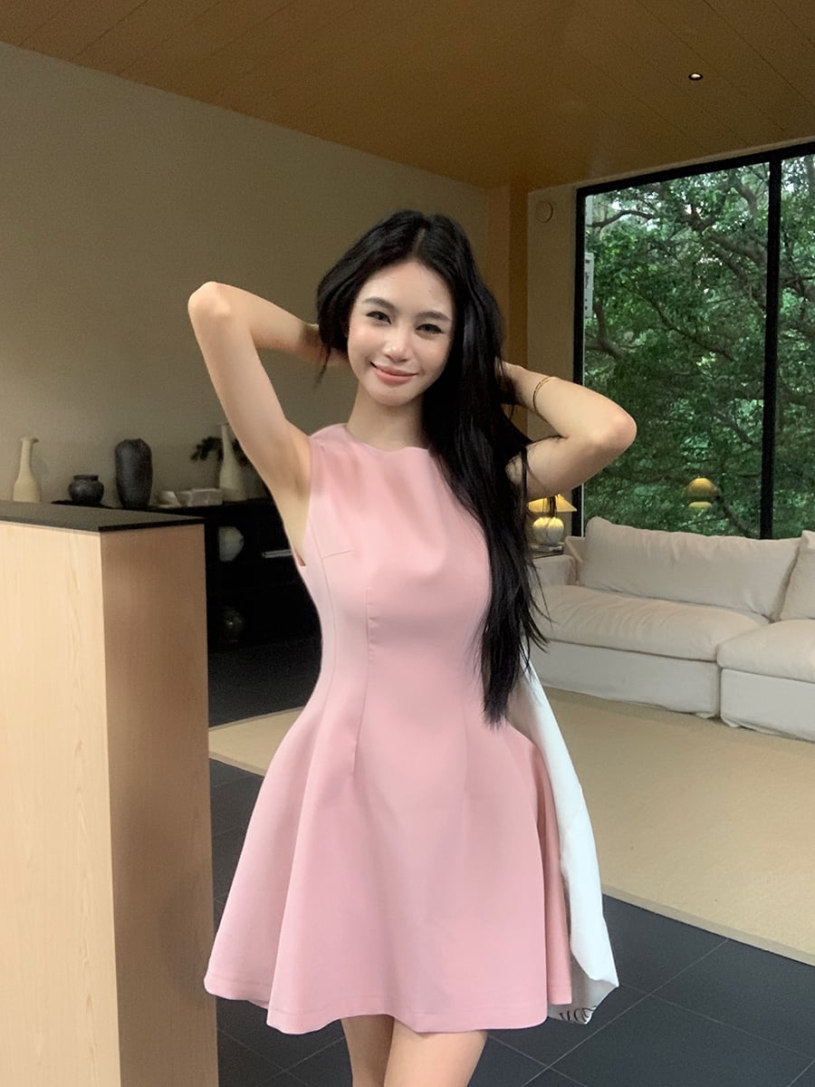 【dress】ノースリーブ美シルエットワンピース　N2662