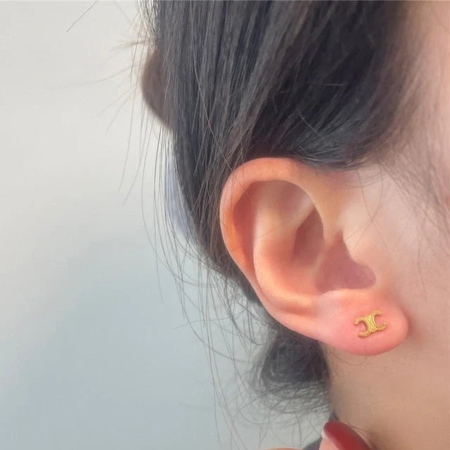 【小物】英字柄ピアスアクセサリーG21602