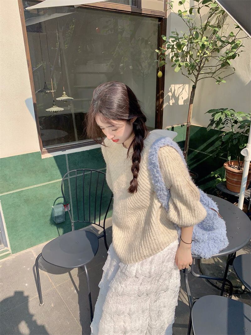 【tops】バックボン付きニットセーター　M27958