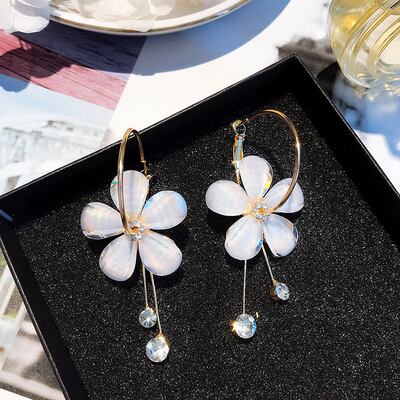 【小物】存在感 気質スウィート花形フリンジピアスアクセサリー