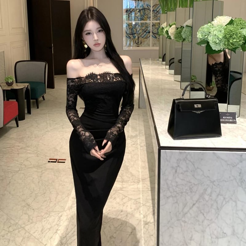 【dress】オフショルダーレースドッキングワンピース Q7421