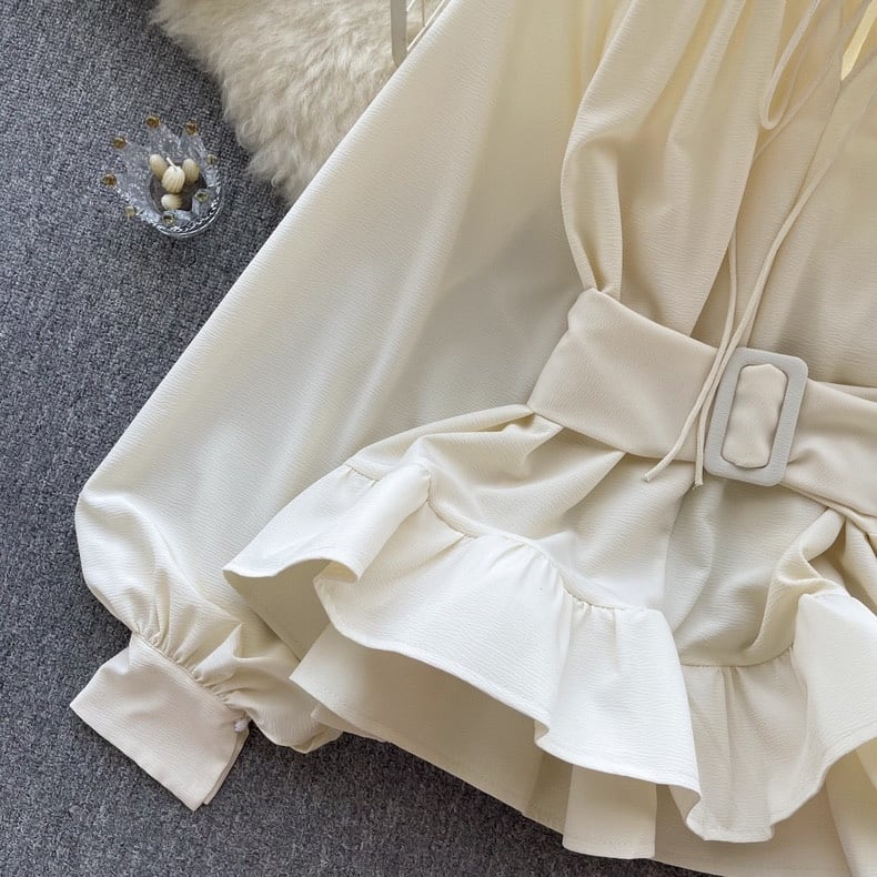 【tops】ウェスト絞りフリルブラウスF6982