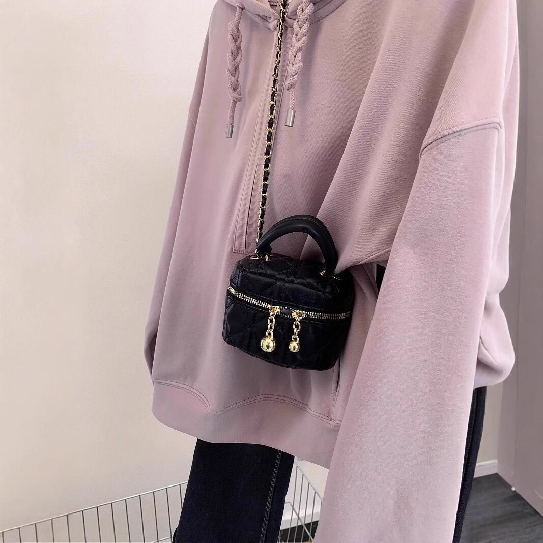 【tops】フーディーパーカー　M29230