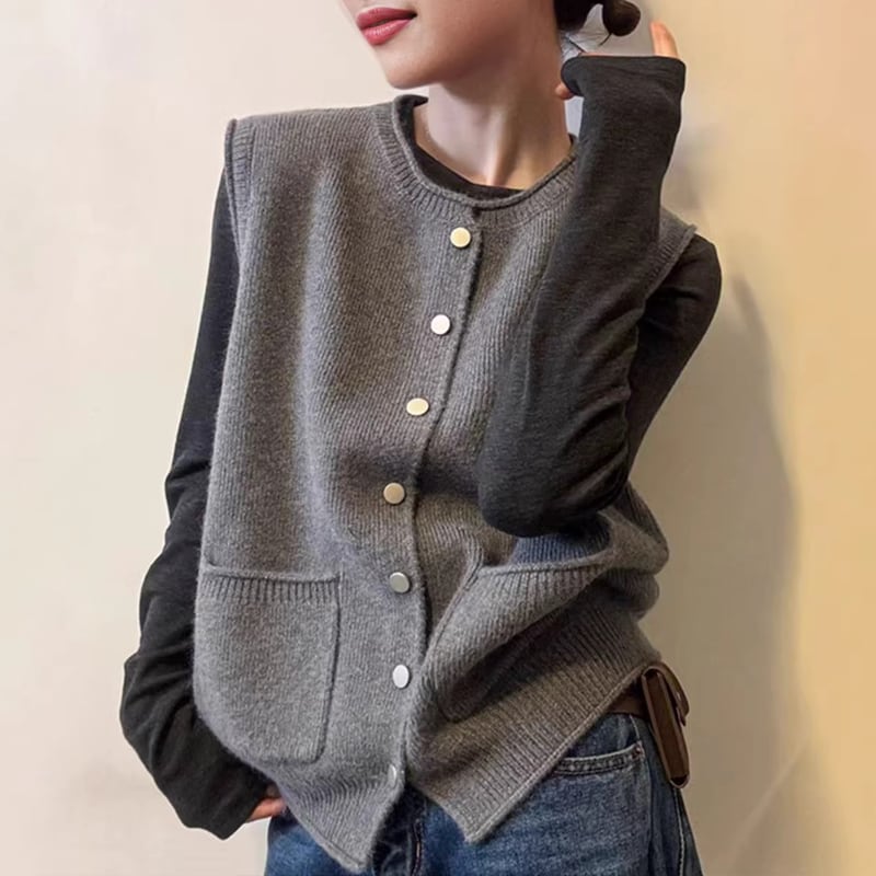 【outer】4色展開ニットベスト Q7779