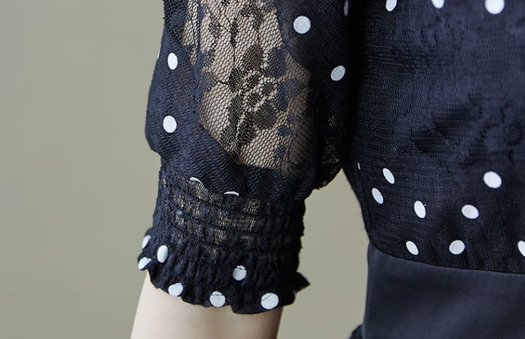 【dress】好感度UP!気質満点フェミニンレース体型カバードット柄ワンピース G0506