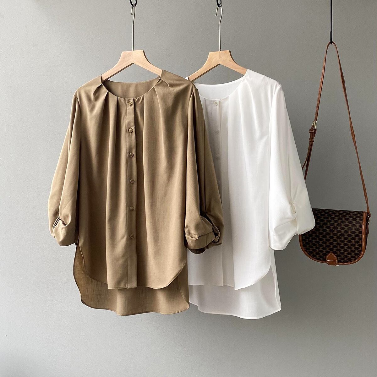 【tops】ランタンスリーブシャツブラウス　M29742
