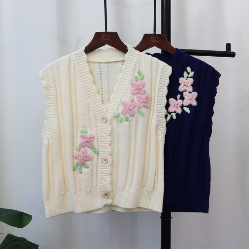 【tops】刺繍ニットベスト　M25390